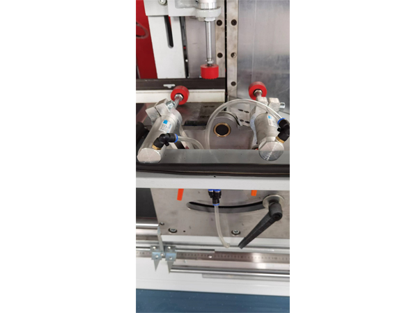 鋁合金型材數顯精密切割鋸